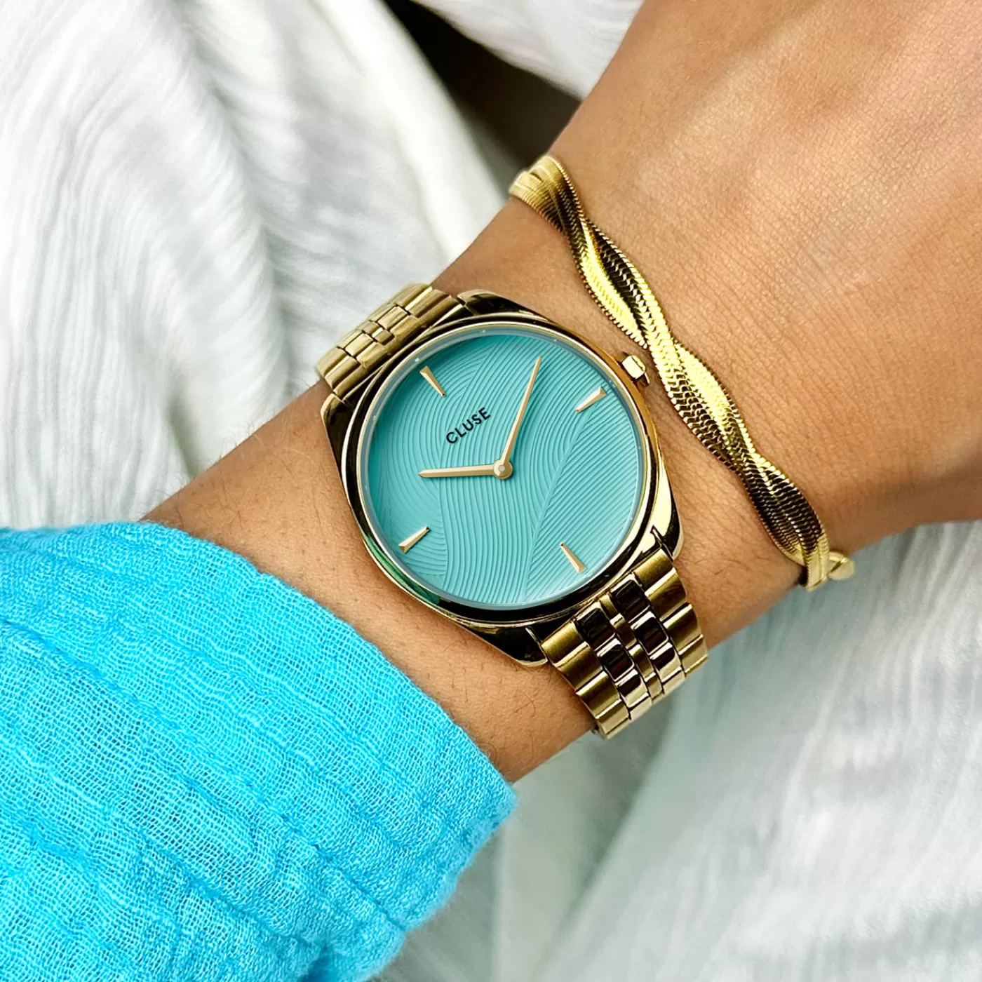 Féroce Petite Watch Steel, Leaf Texture Pool Blue, Gold Colour>CLUSE Shop