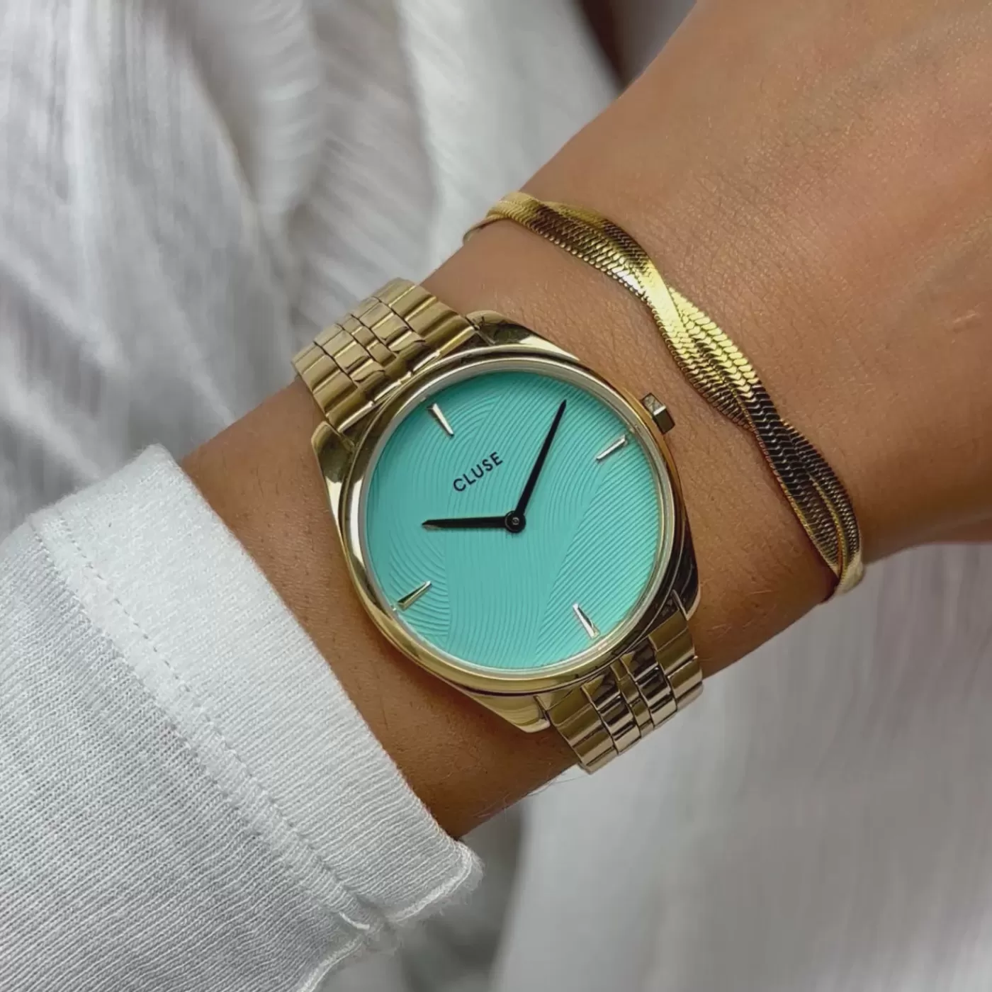 Féroce Petite Watch Steel, Leaf Texture Pool Blue, Gold Colour>CLUSE Shop