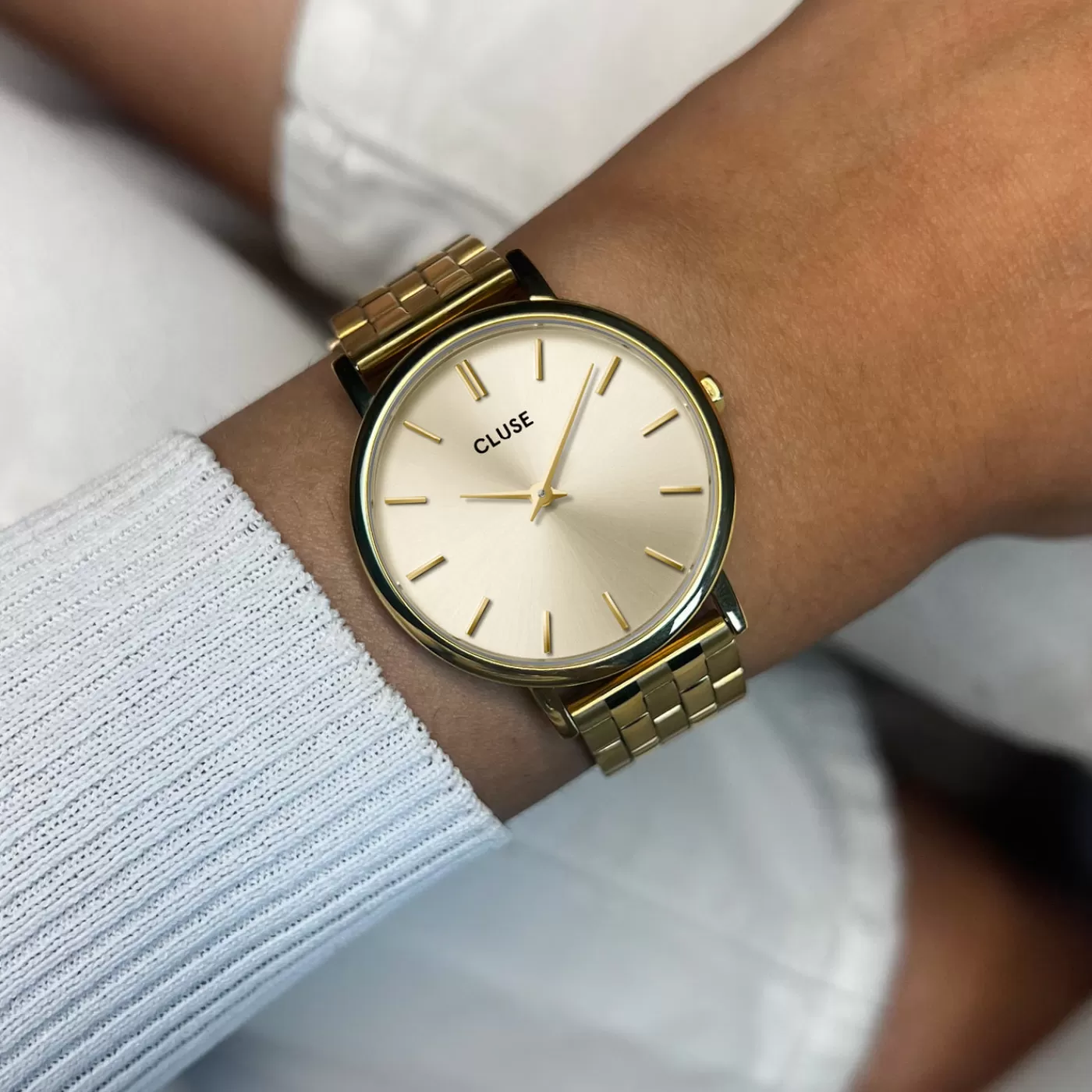 Gift Box Pavane Petite 2.0 Steel Watch Gold & Black Leather Strap, Gold Colour>CLUSE Clearance